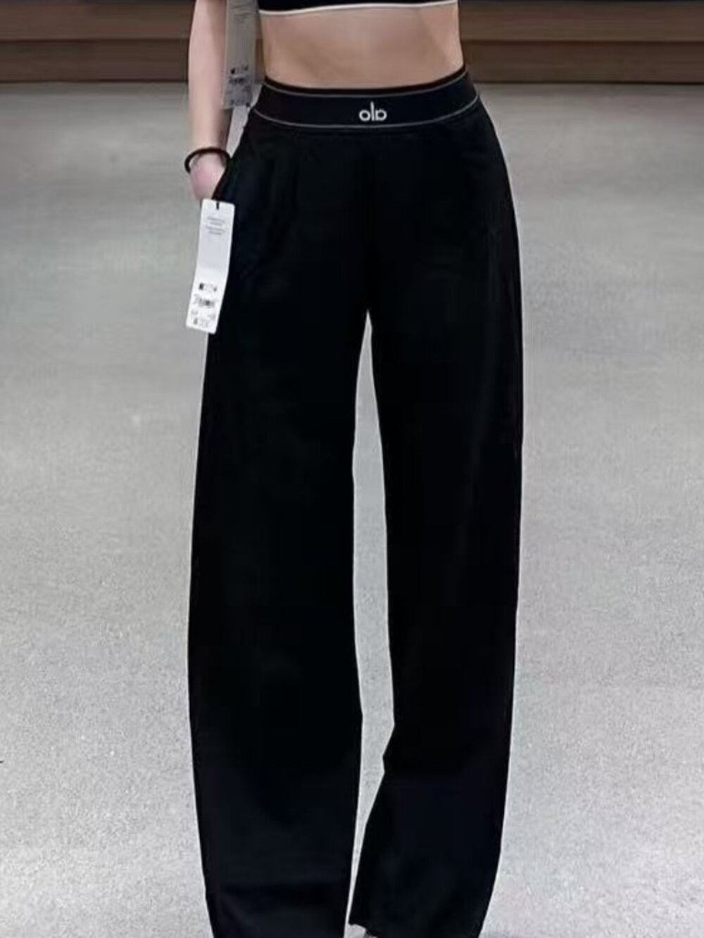 🆕Alo Yoga Suit Up Trouser Black (Regular) 30" Inseam Straight-leg trousers - Picture 2 of 12